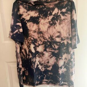 Kirkland Signature Tie-Dye Shirt in Black and Pink